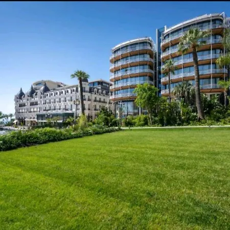 Apartmán For 2 Few Steps From Center Of Monte Carlo *