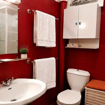 Apartment For 2 Few Steps From Center Of Monte Carlo *