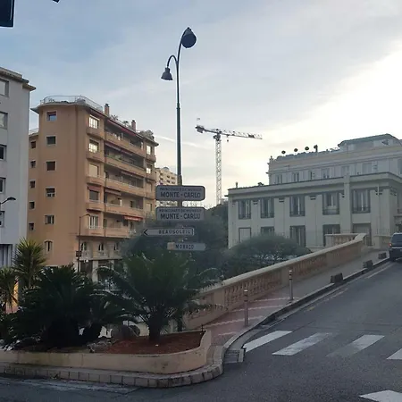 For 2 Few Steps From Center Of Monte Carlo Apartment *