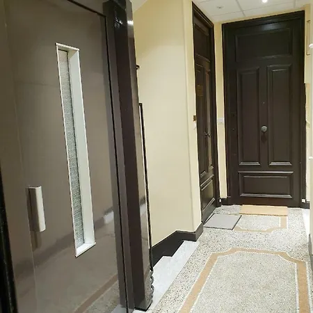 Apartmán For 2 Few Steps From Center Of Monte Carlo *